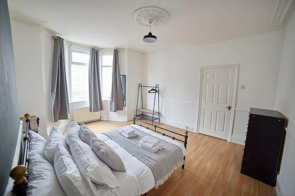 דירות Flat In גטשהד מראה חיצוני תמונה